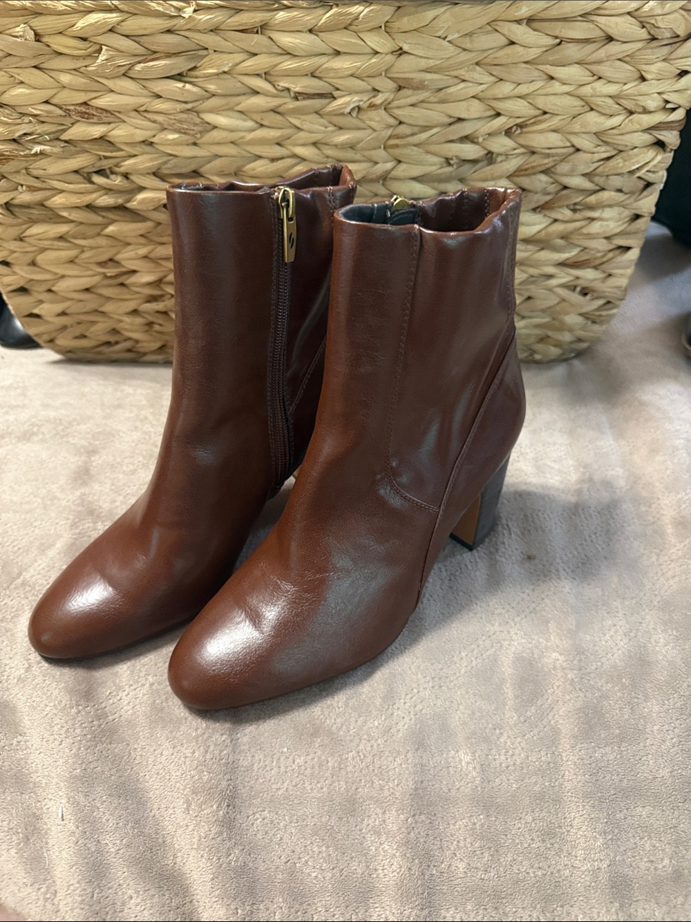 SARTO By Franco Sarto Chestnut Brown Leather Ankle Booties